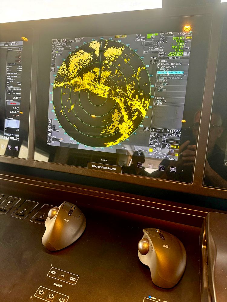 Écran radar en passerelle